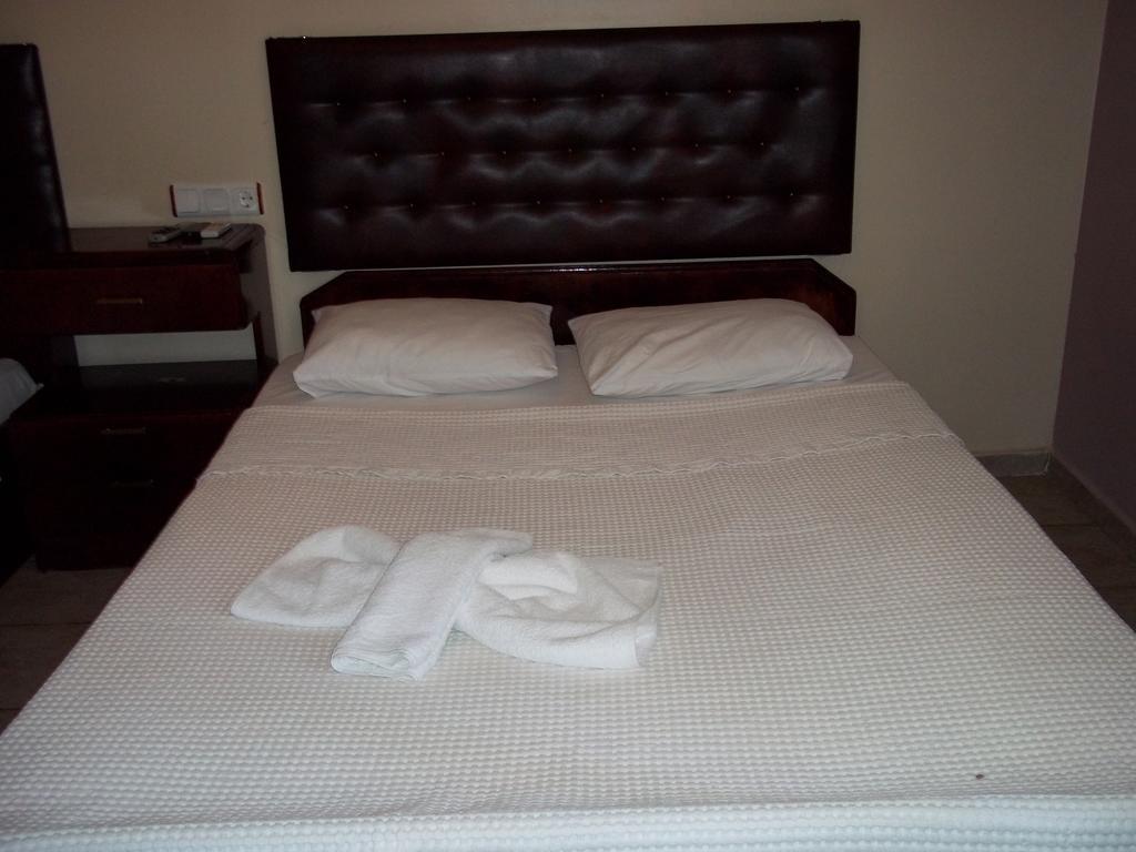 Erciyes Apart Hotel Fethiye Bilik gambar