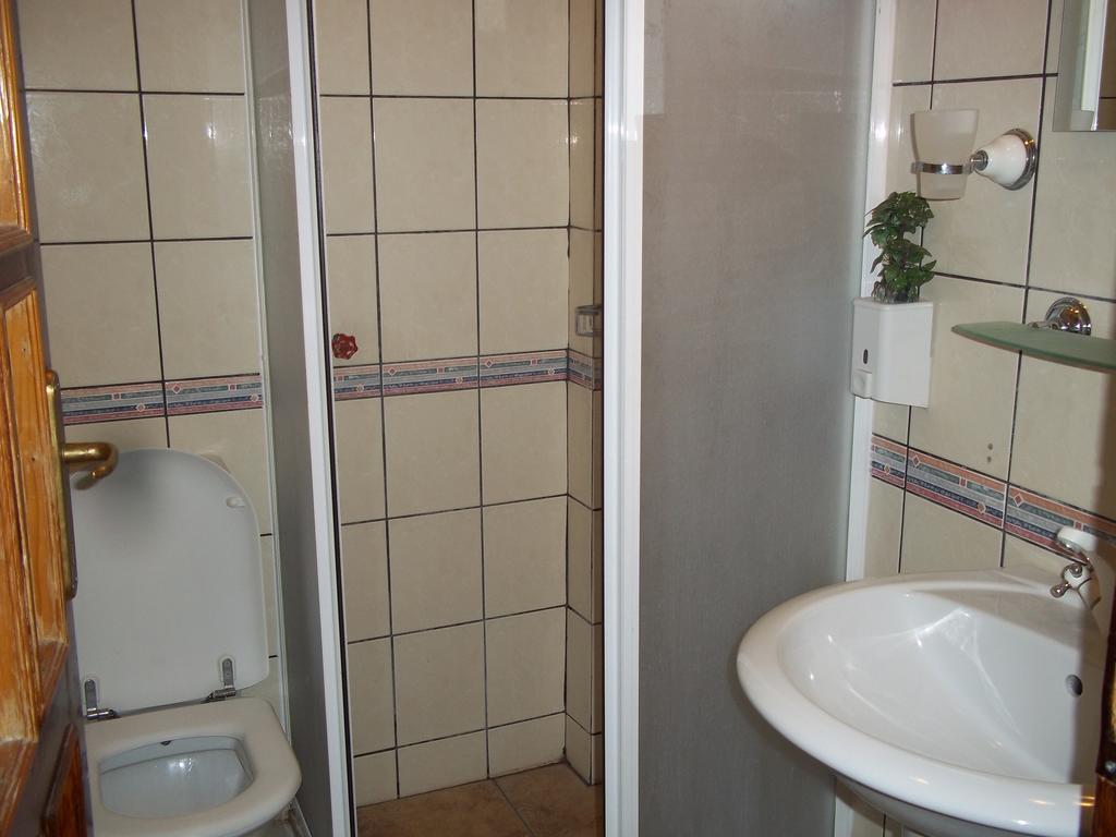 Erciyes Apart Hotel Fethiye Bilik gambar